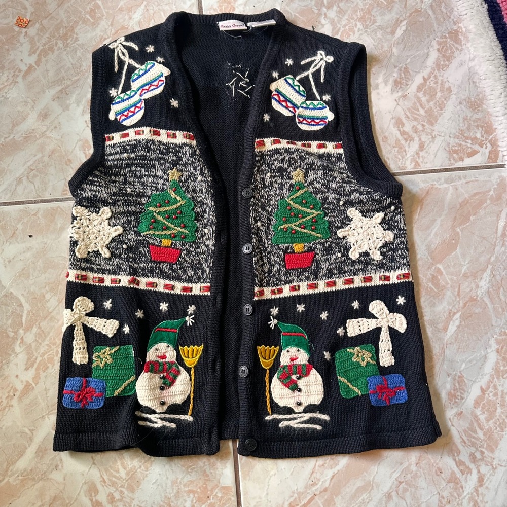 Bobbie Brooks Christmas‎ Sweater Vest Snowman Tree Embroidered Beaded S